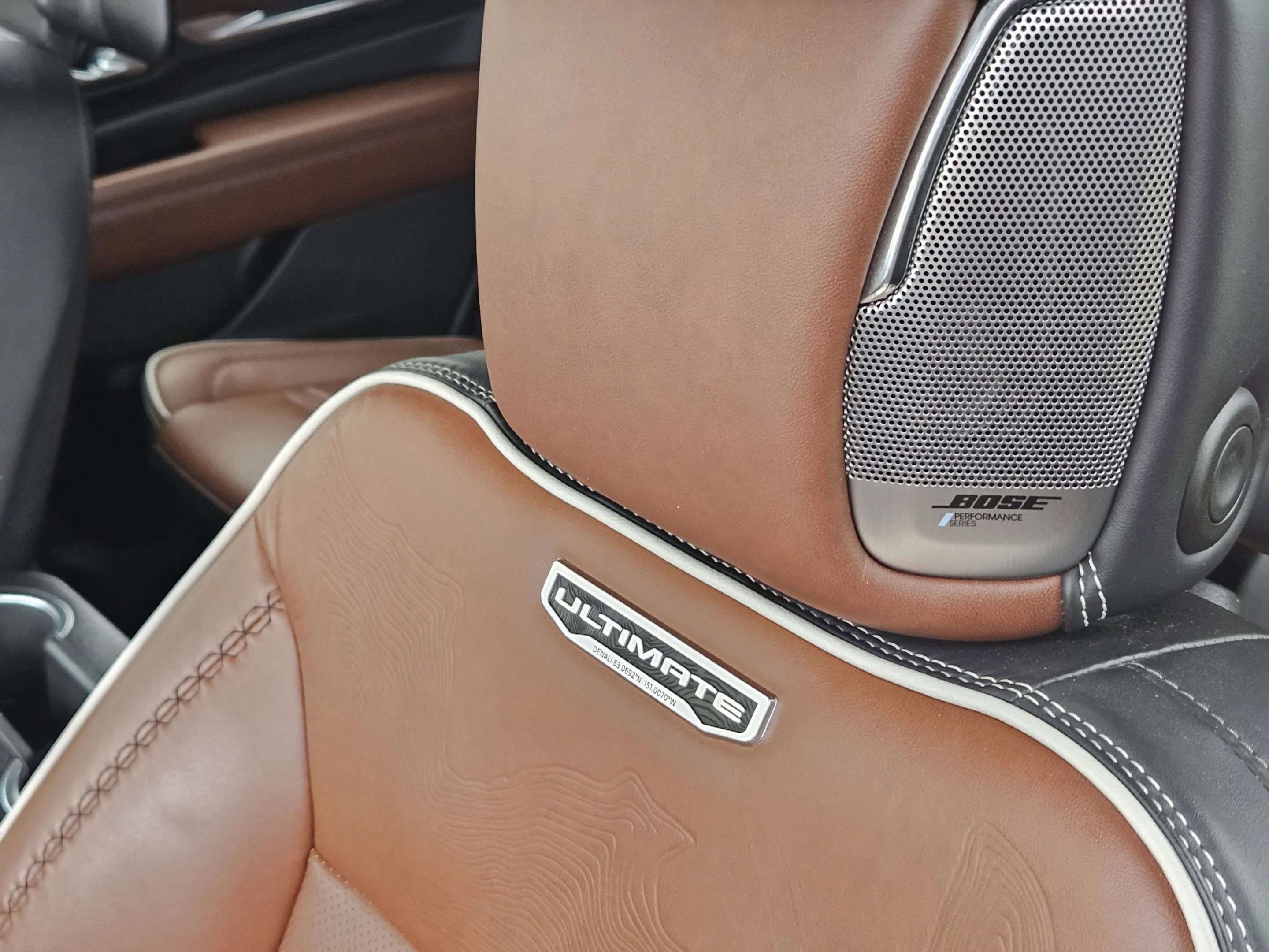 Used 2023 GMC Yukon Denali Ultimate image 18