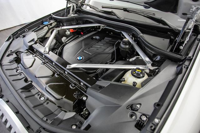 Used 2020 BMW X7 xDrive40i w/ Executive Package image 48