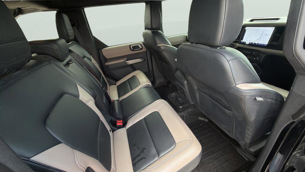 Used 2023 Ford Bronco Wildtrak image 27