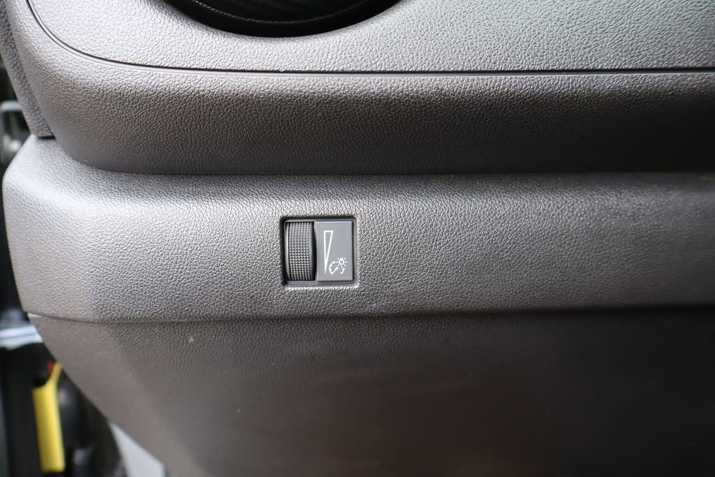 Used 2024 Chevrolet Colorado Trail Boss w/ Technology Package image 14