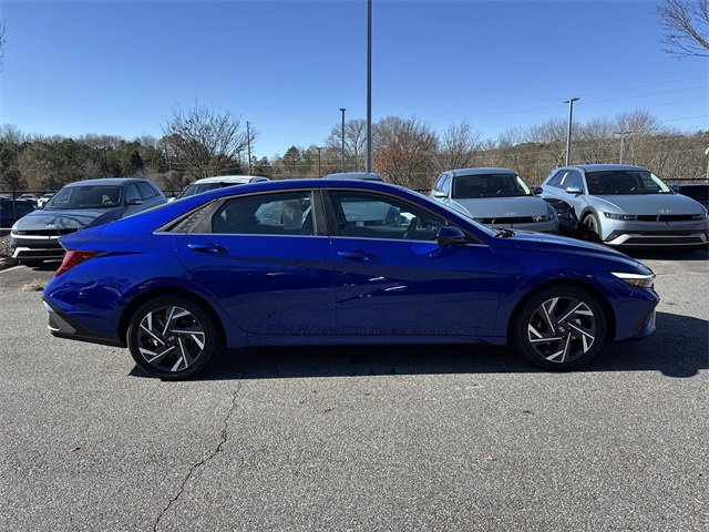 Certified 2025 Hyundai Elantra SEL image 8