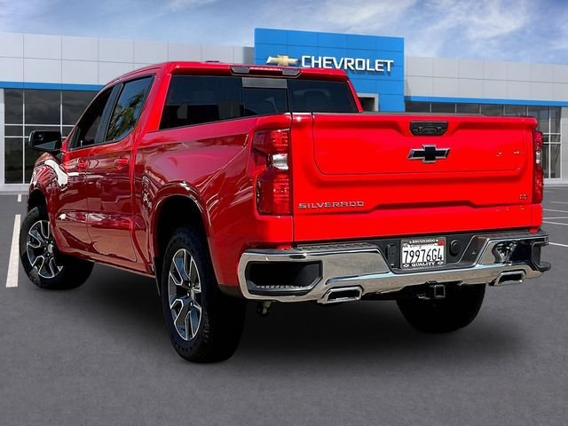 Used 2025 Chevrolet Silverado 1500 LT AWD/4WD image 3