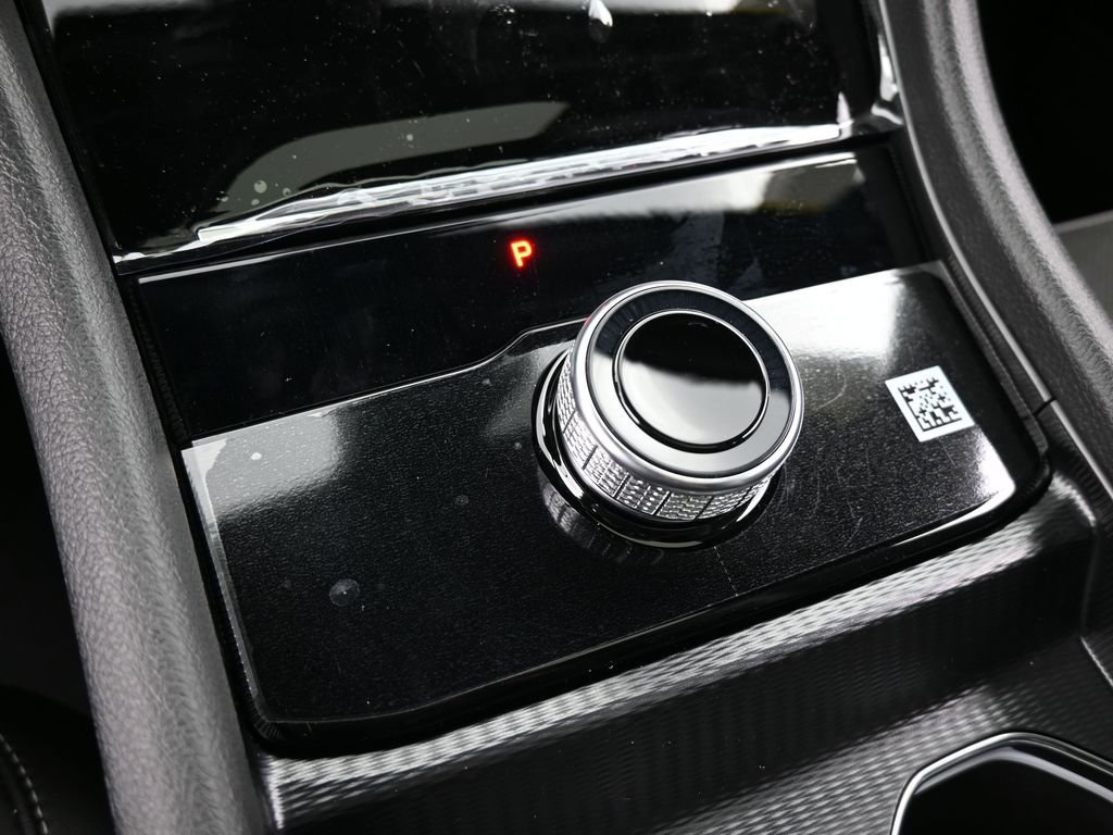 New 2025 Jeep Grand Cherokee Altitude image 22