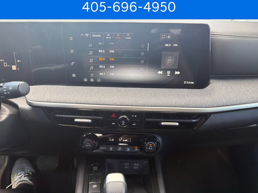Used 2026 Nissan Kicks SV FWD image 23