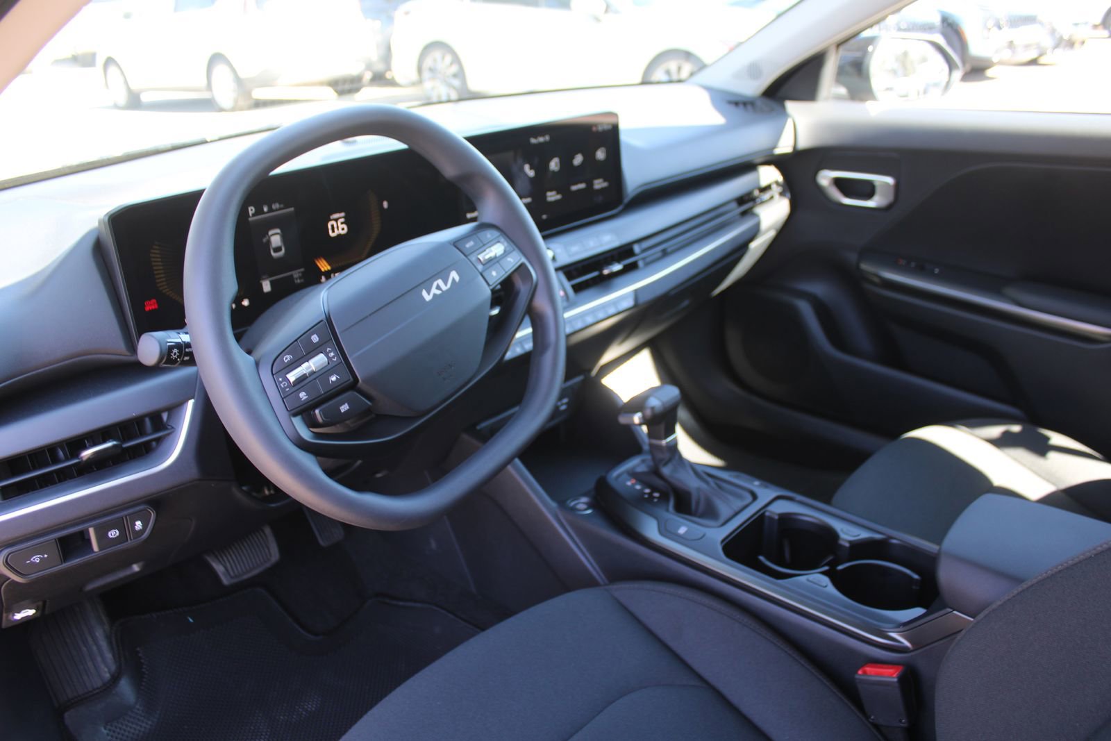 New 2026 Kia K4 FWD image 21