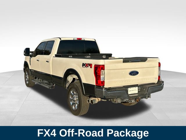 Used 2019 Ford F250 Lariat w/ Chrome Package image 3