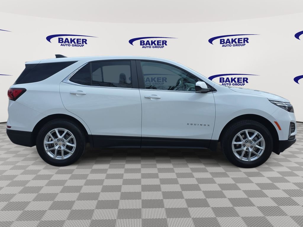 Used 2024 Chevrolet Equinox LT w/ LPO, Floor Liner Package image 4