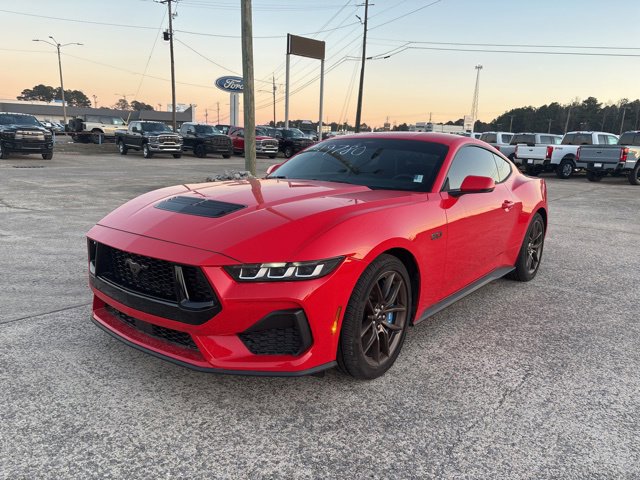 Used 2024 Ford Mustang GT Premium image 4