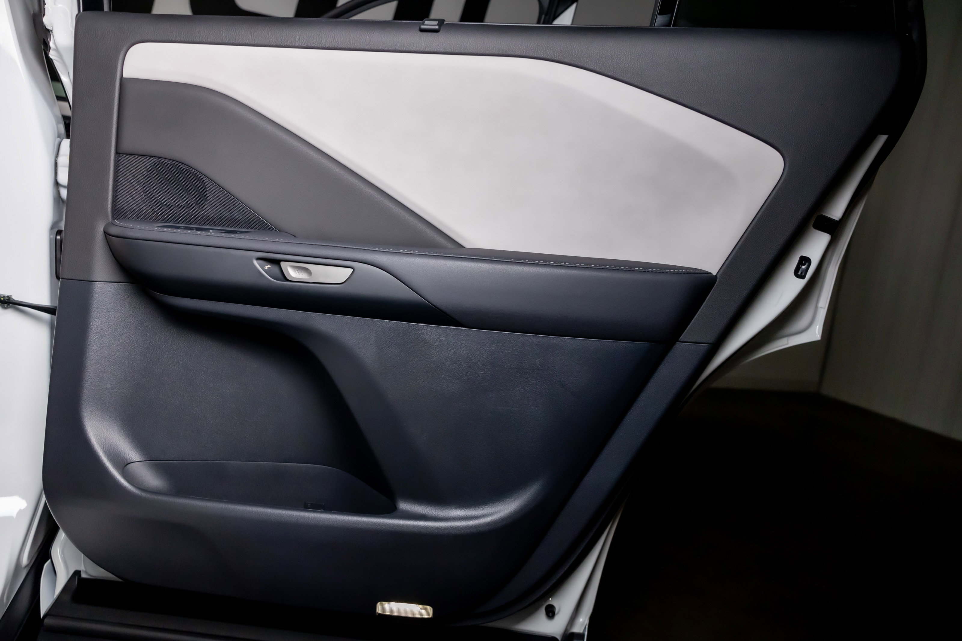 Used 2026 Lexus TX 350 AWD w/ Technology Package image 40