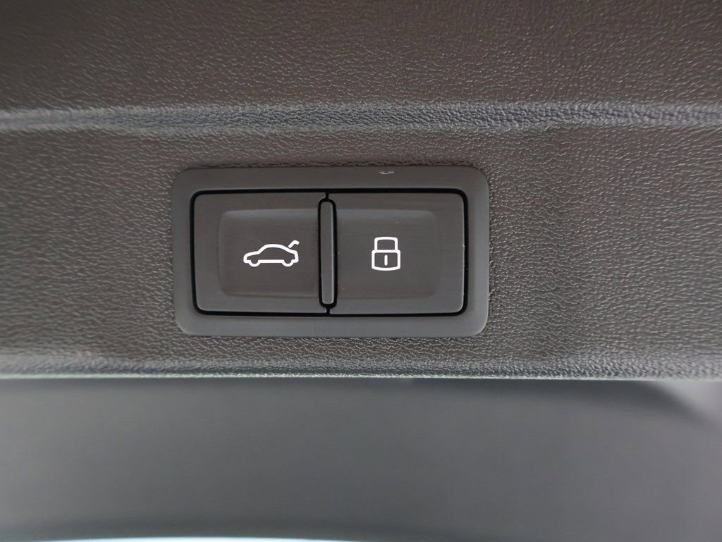 Used 2025 Audi A5 2.0T Premium Plus Sedan w/ Premium Plus image 16