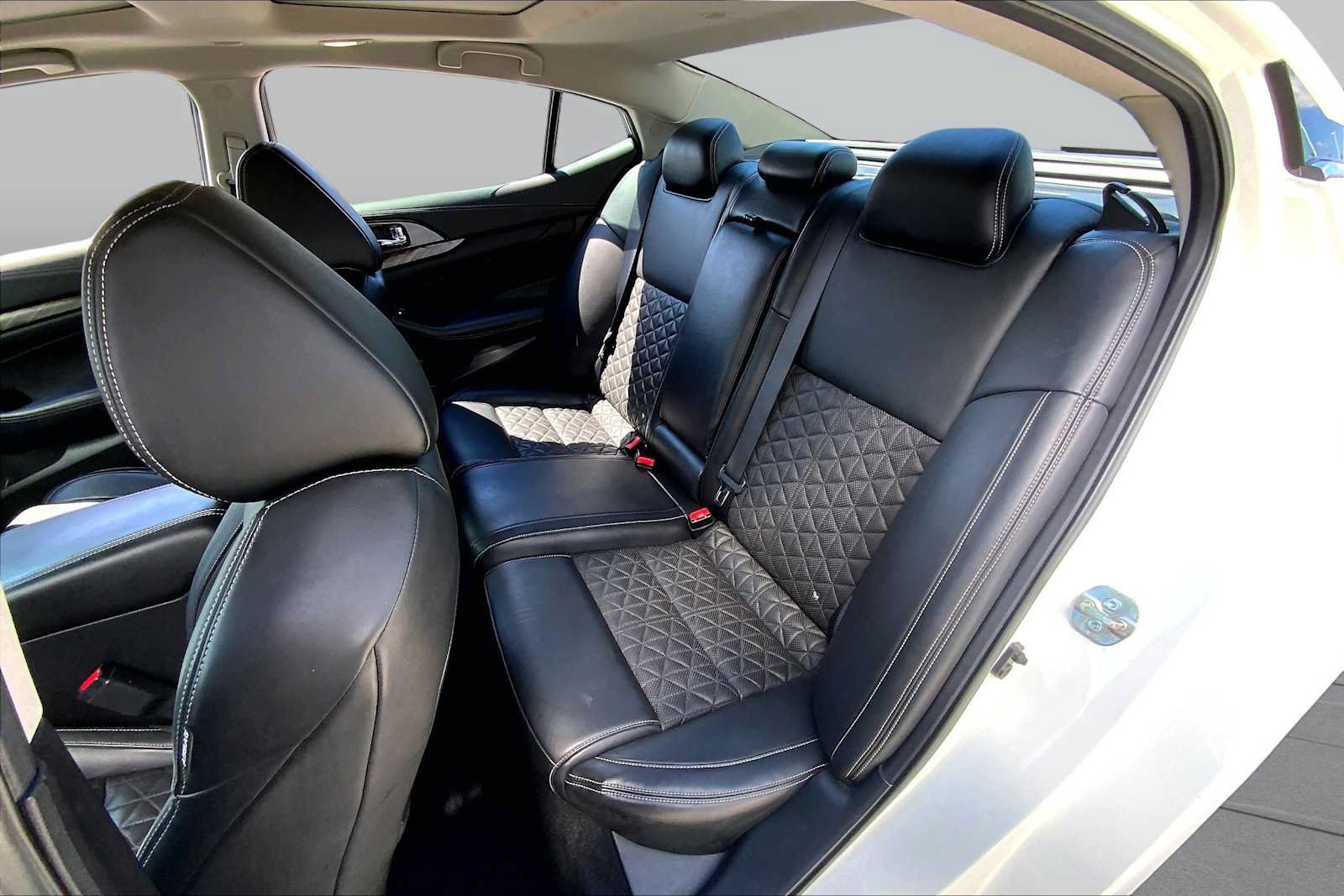 Used 2016 Nissan Maxima Platinum FWD image 19