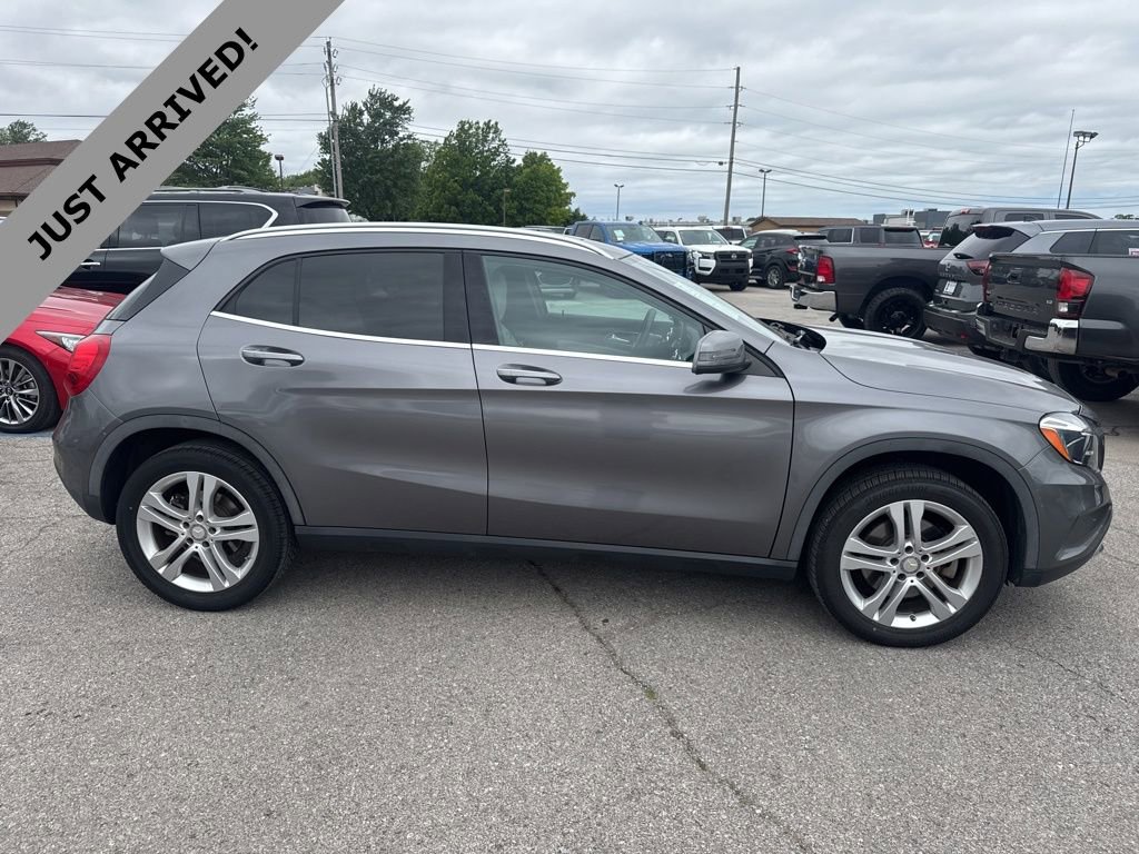 Used 2017 Mercedes-Benz GLA 250 4MATIC image 4