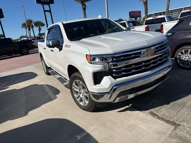 Used 2025 Chevrolet Silverado 1500 LTZ w/ LTZ Premium Package image 3