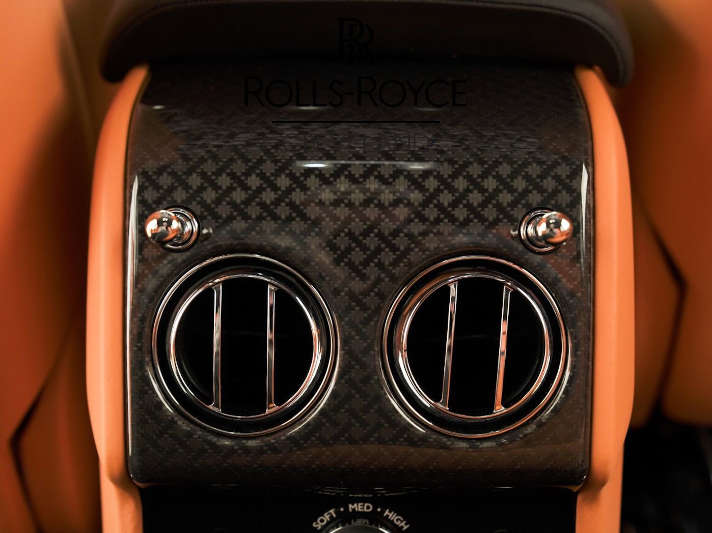 New 2026 Rolls-Royce Cullinan Black Badge image 44