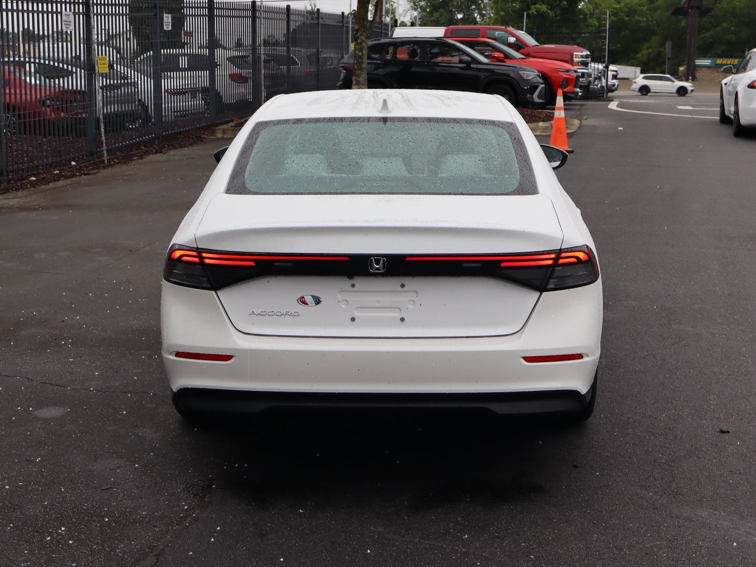 Used 2023 Honda Accord LX image 9