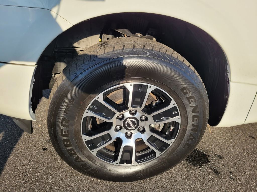 Used 2024 Nissan Titan SV w/ Accessory Utility Package AWD/4WD image 28