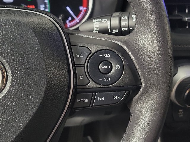 Used 2023 Toyota RAV4 XLE Premium FWD image 26