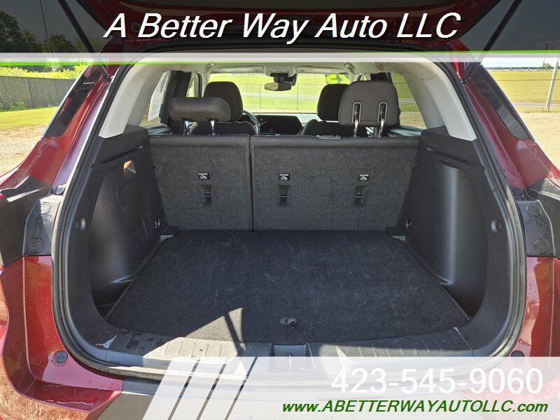 Used 2025 Chevrolet TrailBlazer LT AWD/4WD image 9