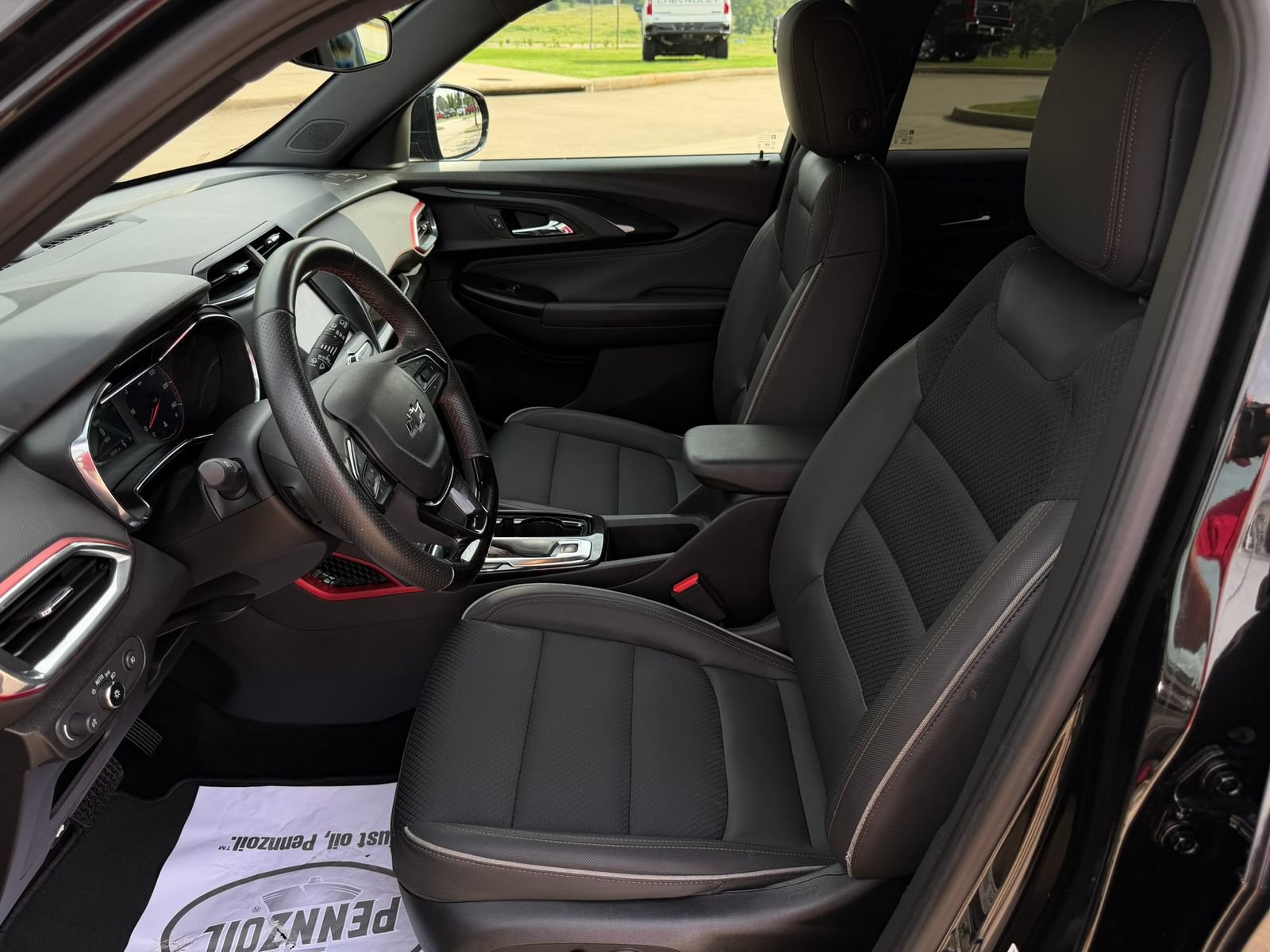 Used 2022 Chevrolet TrailBlazer RS FWD image 10