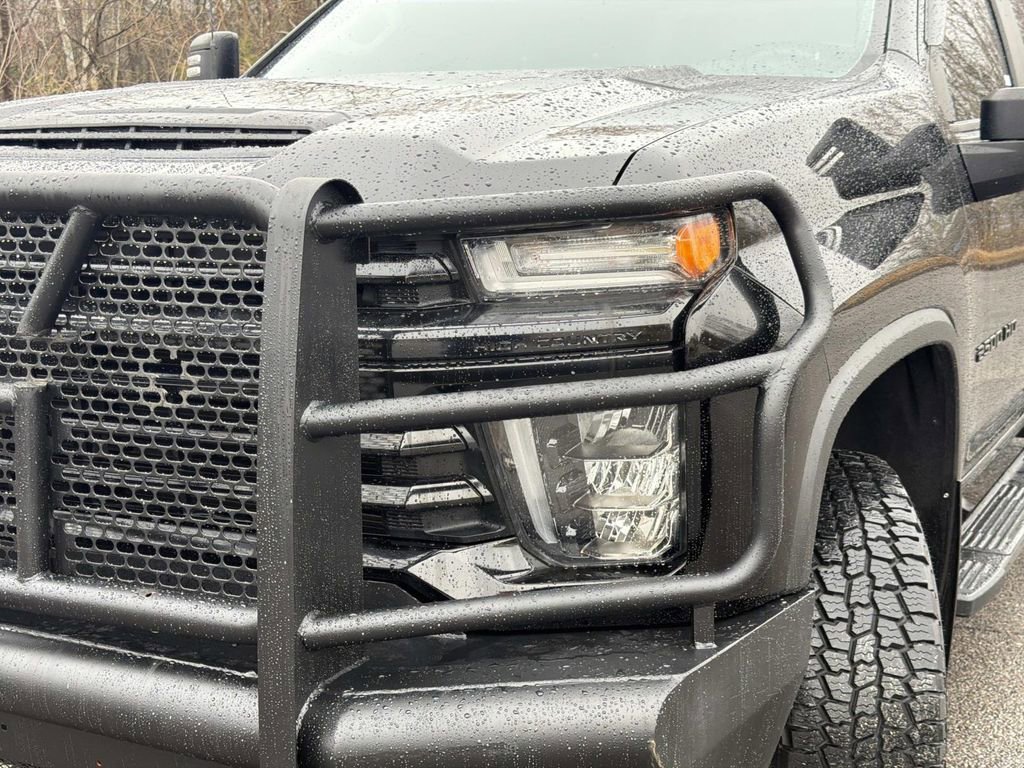 Used 2023 Chevrolet Silverado 2500 Custom w/ Custom Convenience Package image 10