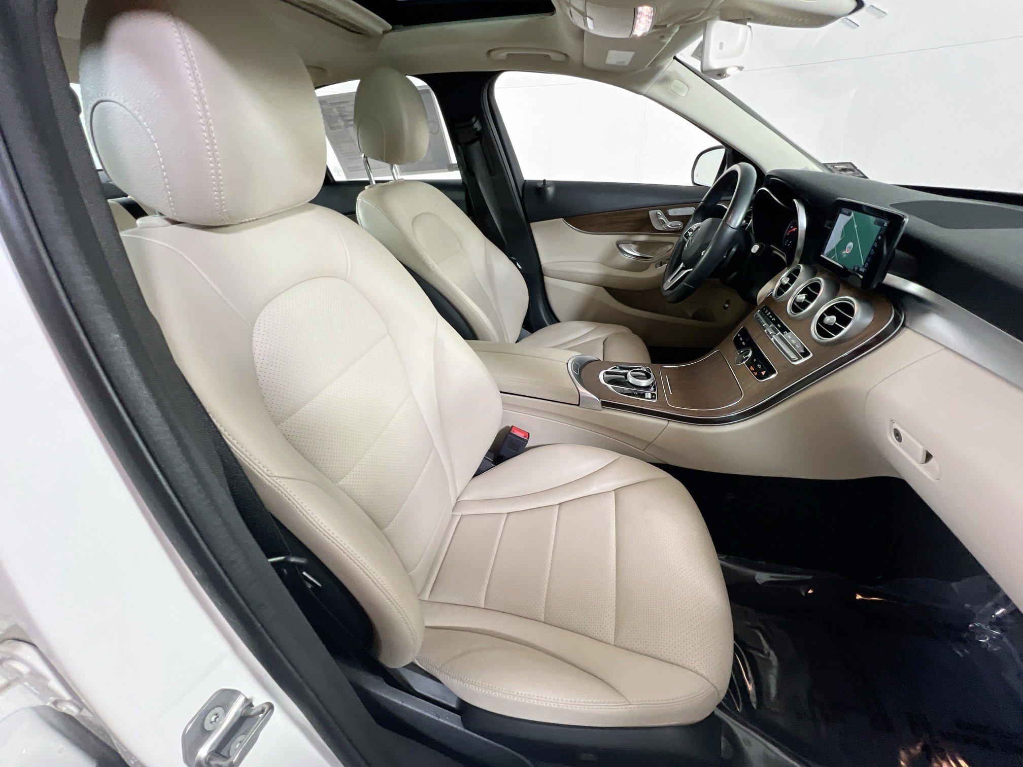 Used 2019 Mercedes-Benz C 300 4MATIC Sedan image 28