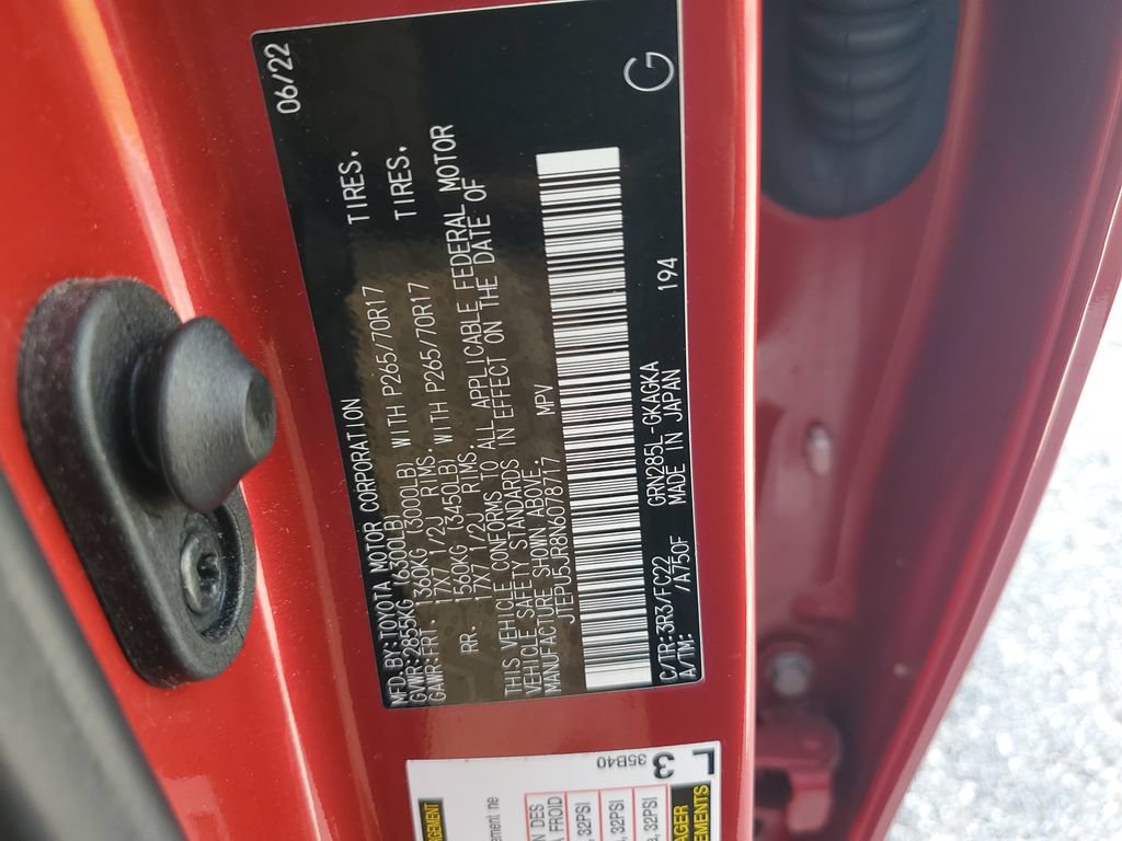 Used 2022 Toyota 4Runner TRD Off-Road AWD/4WD image 27