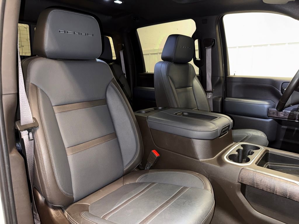 Used 2021 GMC Sierra 3500 Denali w/ Denali Ultimate Package image 24