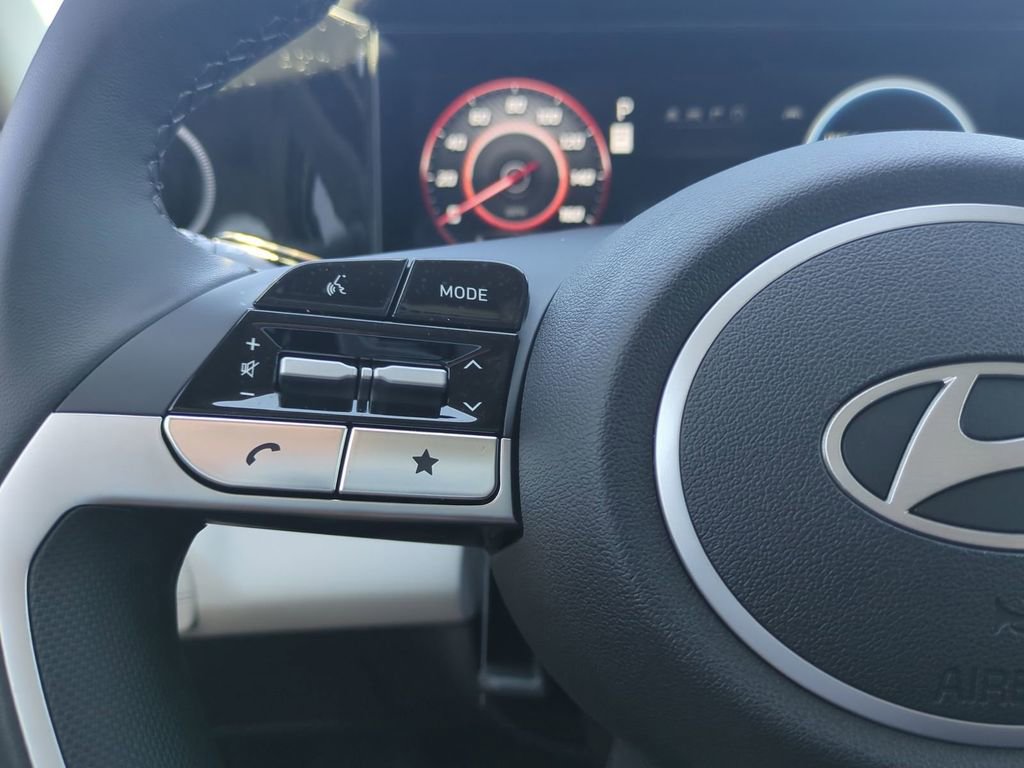 New 2026 Hyundai Elantra Limited image 31