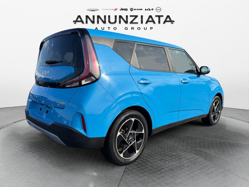 Certified 2023 Kia Soul EX image 5
