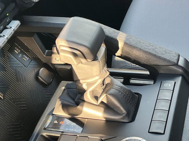 Used 2025 Toyota Tacoma SR5 image 15