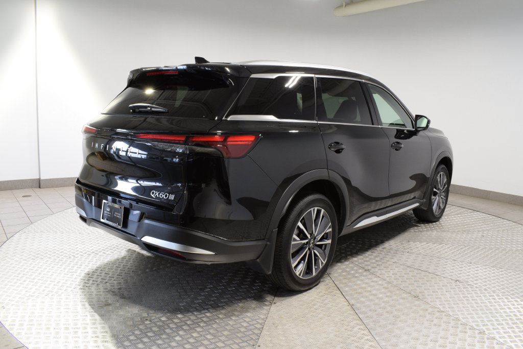 Certified 2026 INFINITI QX60 Luxe w/ Family Package AWD/4WD image 11
