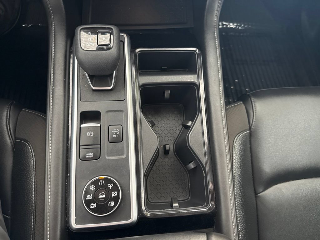 Used 2023 Nissan Pathfinder SL AWD/4WD image 15