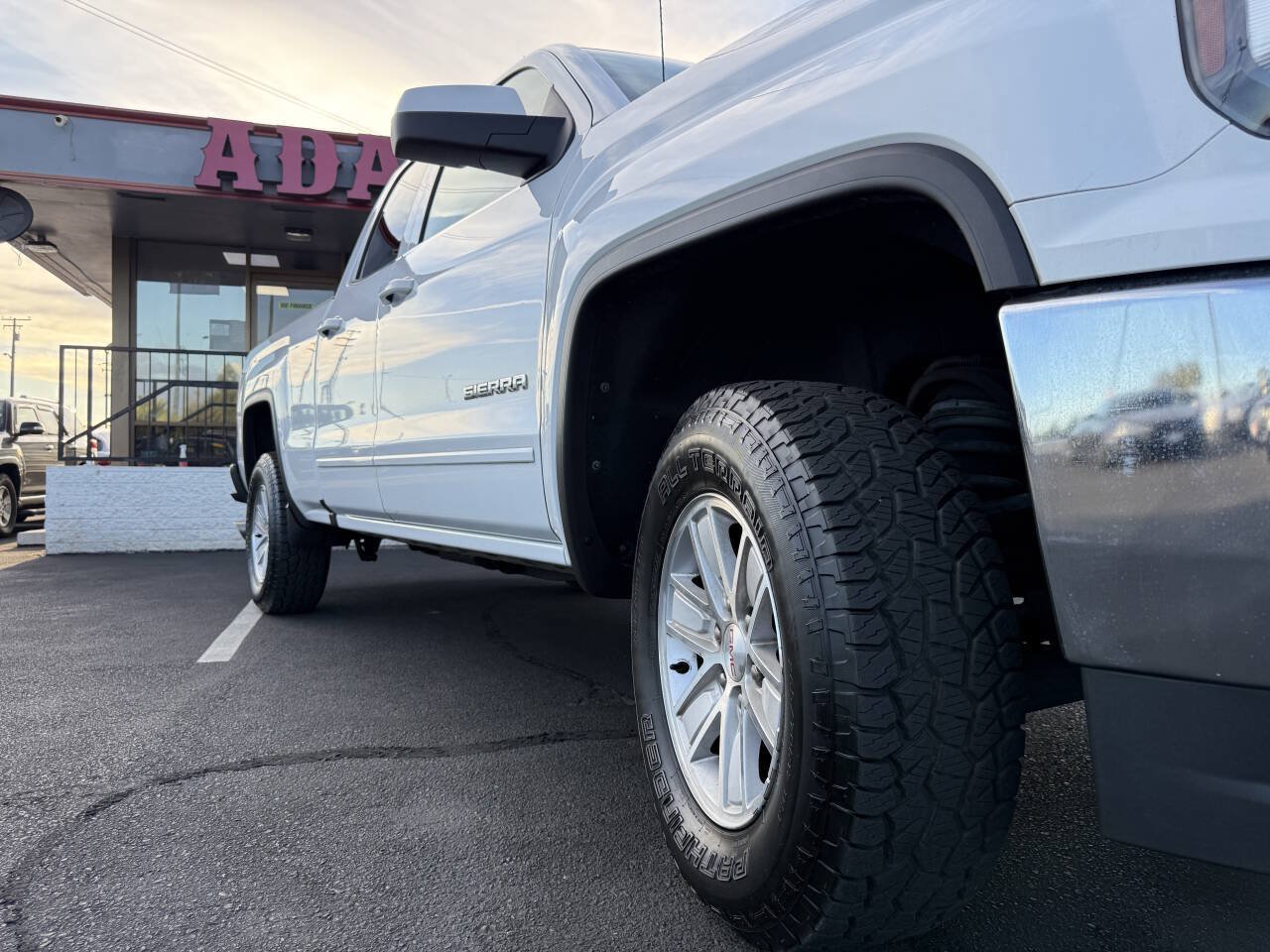 Used 2018 GMC Sierra 1500 SLE w/ SLE Value Package RWD image 23