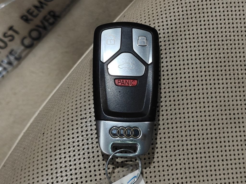 Used 2017 Audi Q7 3.0T Prestige AWD/4WD image 15