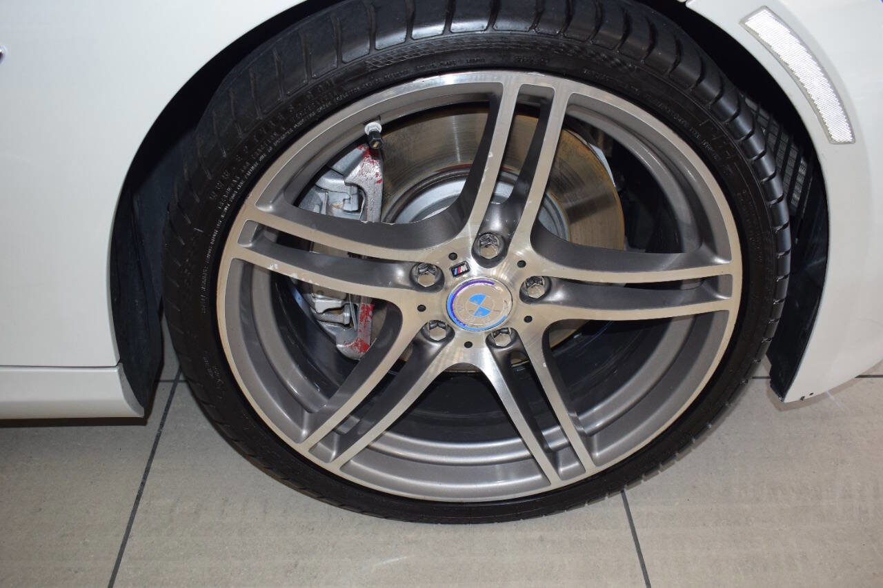 Used 2013 BMW 335is Convertible image 11