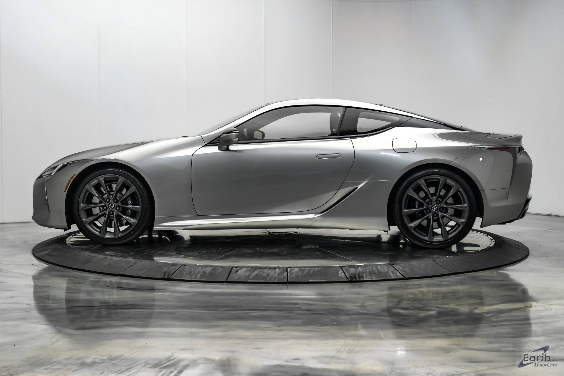 Used 2018 Lexus LC 500 Coupe w/ Performance Package RWD image 7