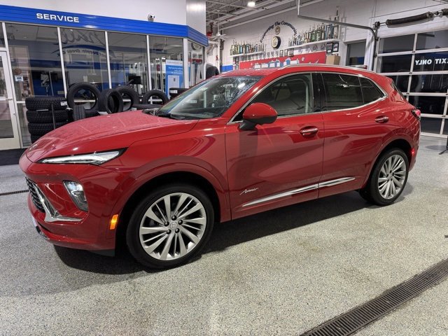 New 2025 Buick Envision Avenir image 4