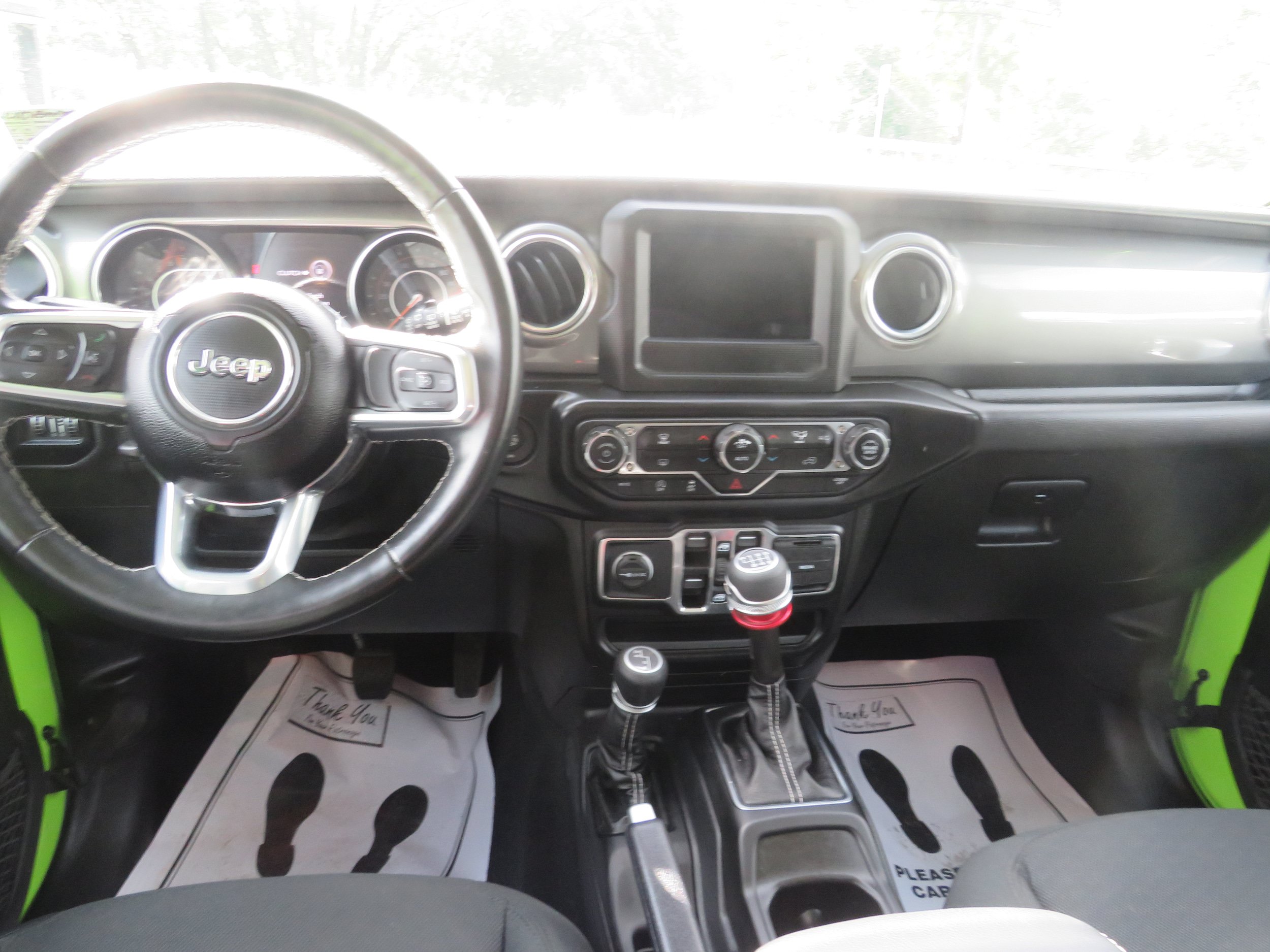 Used 2021 Jeep Wrangler Unlimited Sahara AWD/4WD image 11