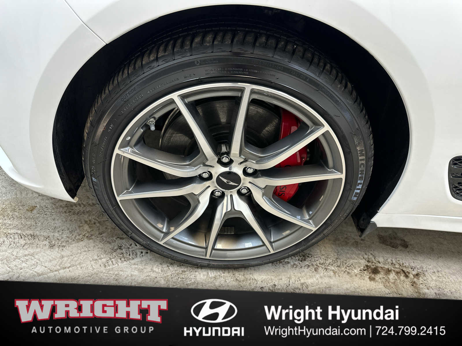 Certified 2025 Genesis G70 2.5T image 8