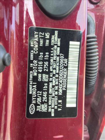 Used 2013 Hyundai Genesis 3.8 RWD image 15