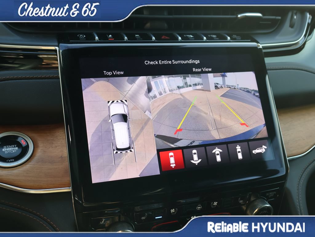 Used 2024 Jeep Grand Cherokee L Summit AWD/4WD image 36
