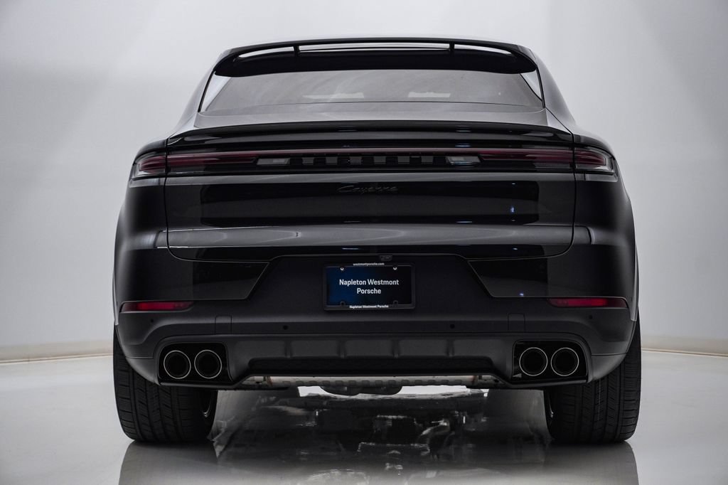 New 2026 Porsche Cayenne Coupe AWD/4WD image 10