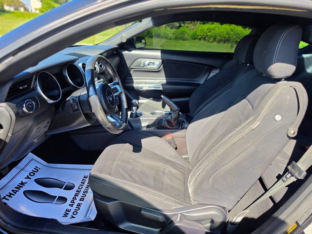 Used 2019 Ford Mustang Coupe w/ Ford Safe & Smart Package RWD image 9