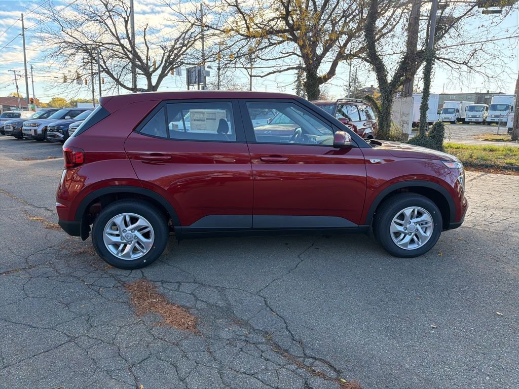 New 2026 Hyundai Venue SE FWD image 8