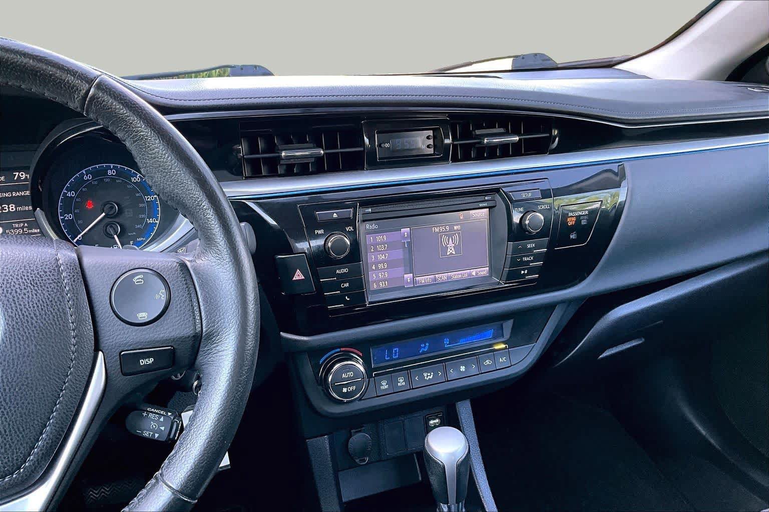 Used 2015 Toyota Corolla S FWD image 7