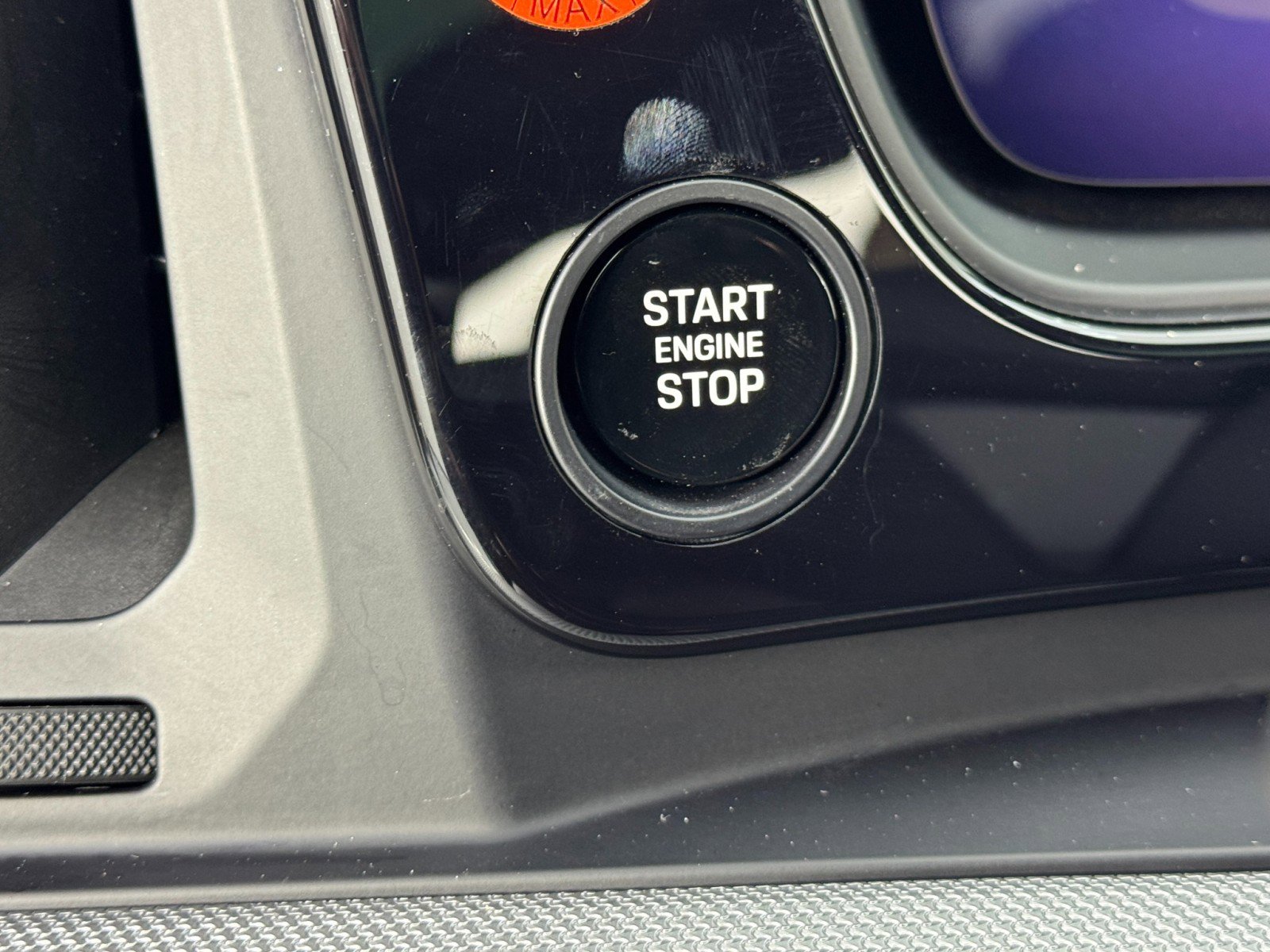 Used 2025 Porsche Cayenne S w/ Premium Package Plus image 18