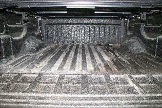 Used 2021 Nissan Titan SV w/ Accessory Utility Package image 14