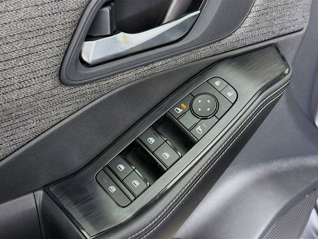 Used 2022 Nissan Rogue SV image 20