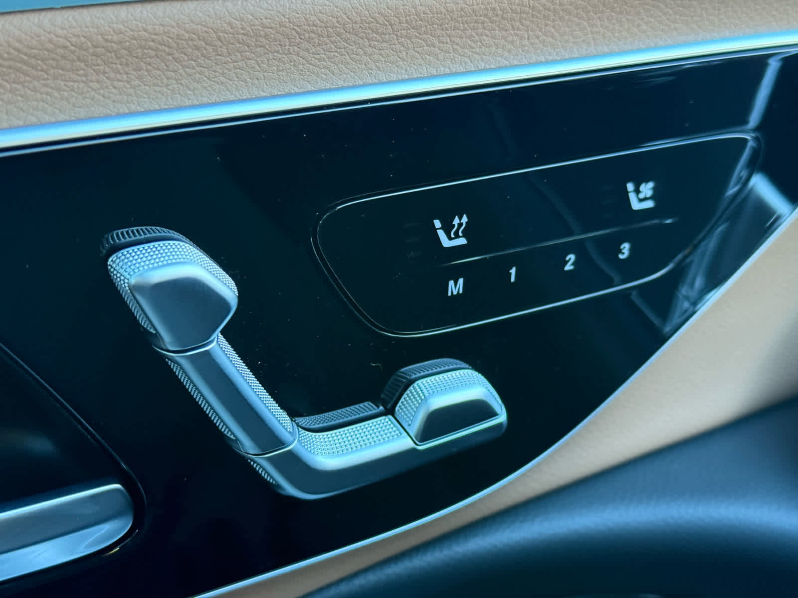 Certified 2026 Mercedes-Benz E 350 4MATIC Sedan image 28