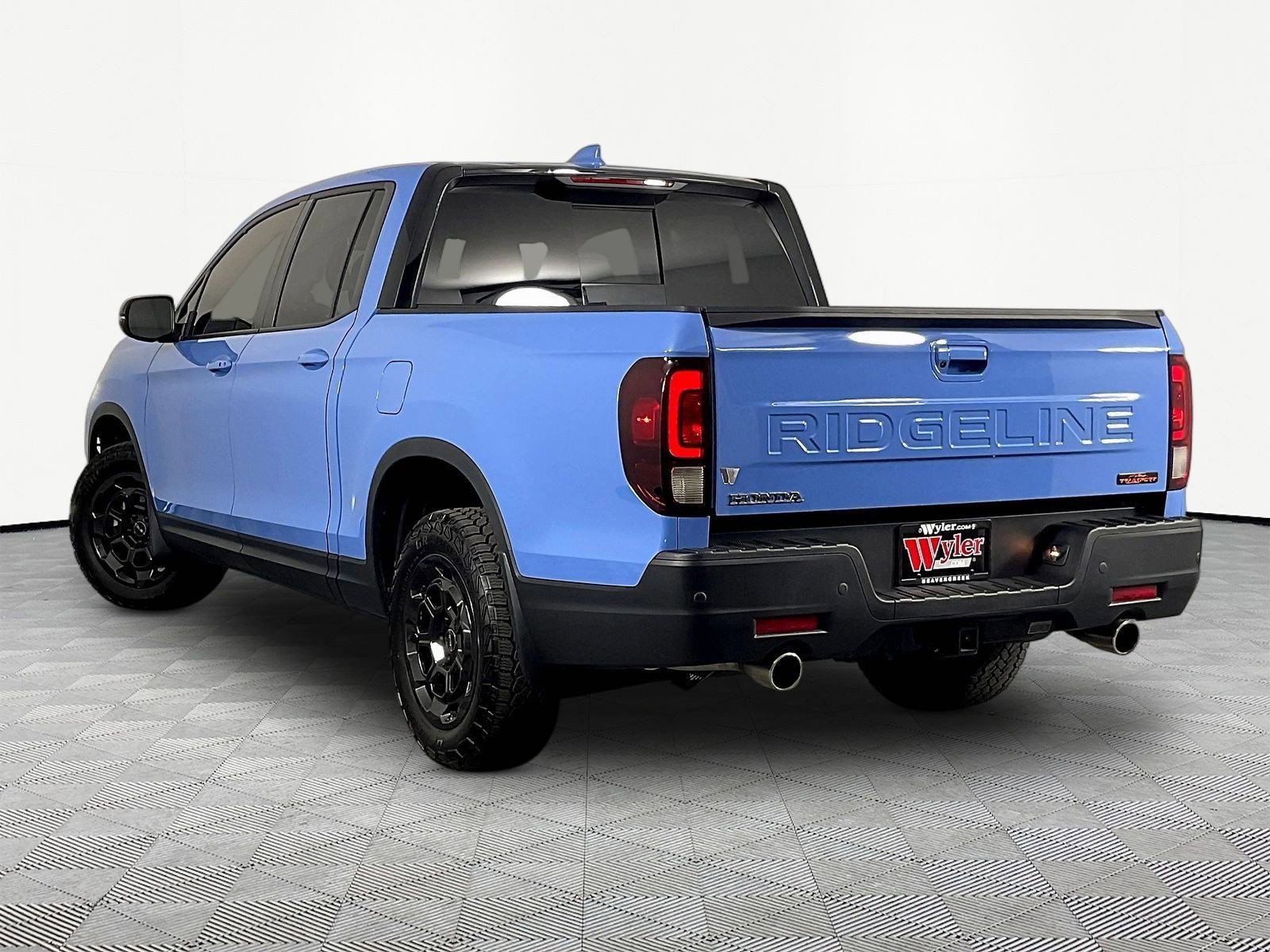 Used 2025 Honda Ridgeline TrailSport+ image 4